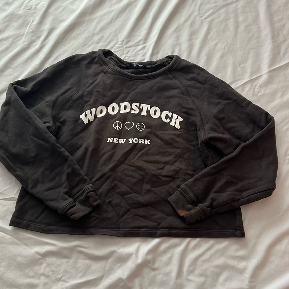 cropped sweatshirt